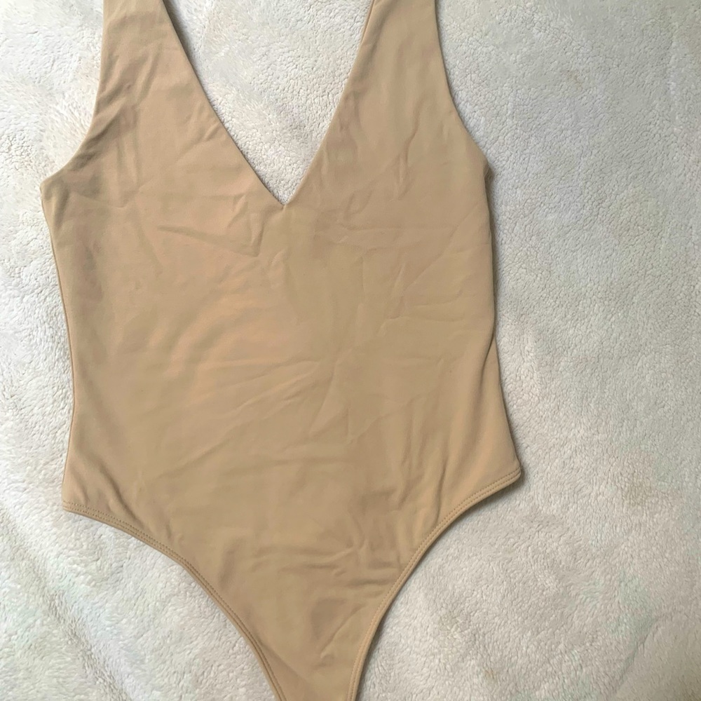 Aritzia casual bodysuit NEW
